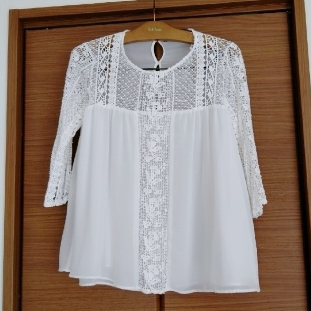 Zara embroidered flowy blouse